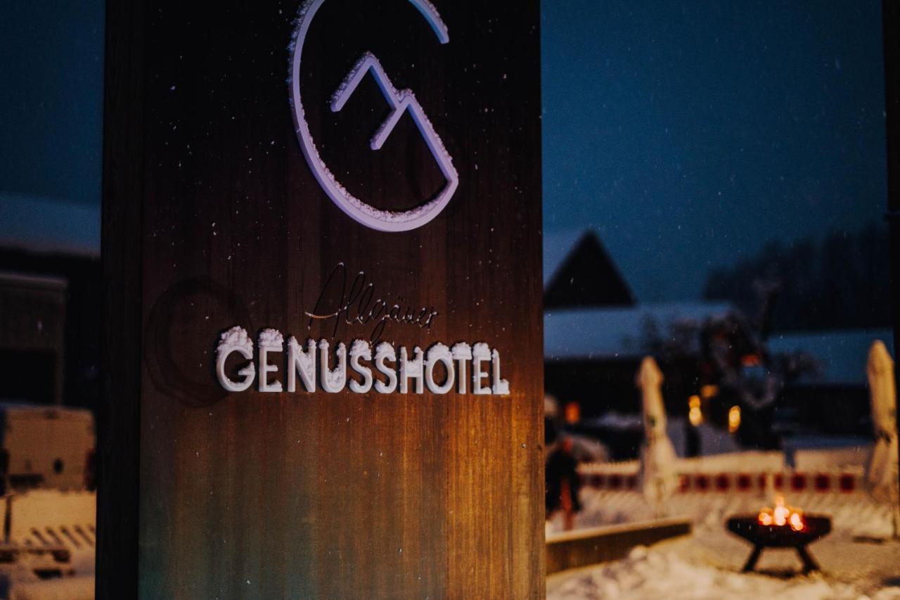 Allgaeuer Genusshotel Und Historischer Dorfgasthof Hirsch Leutkirch im Allgäu Екстериор снимка