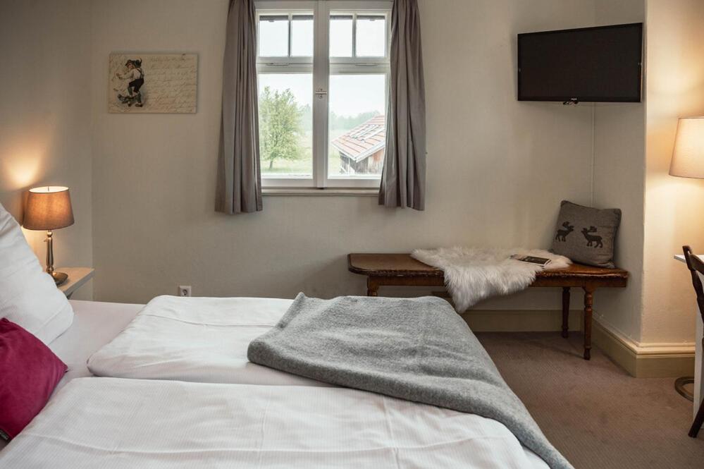 Allgaeuer Genusshotel Und Historischer Dorfgasthof Hirsch Leutkirch im Allgäu Екстериор снимка